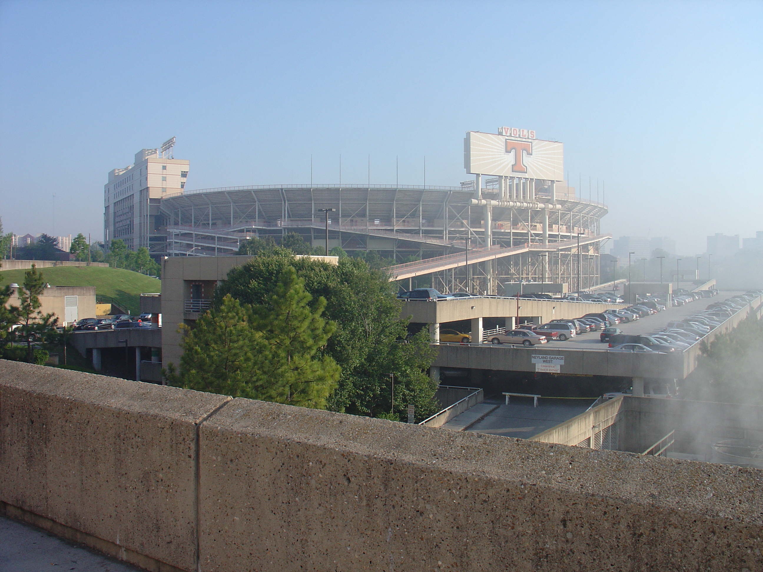 Elizabeths Utk Graduation 002.jpg